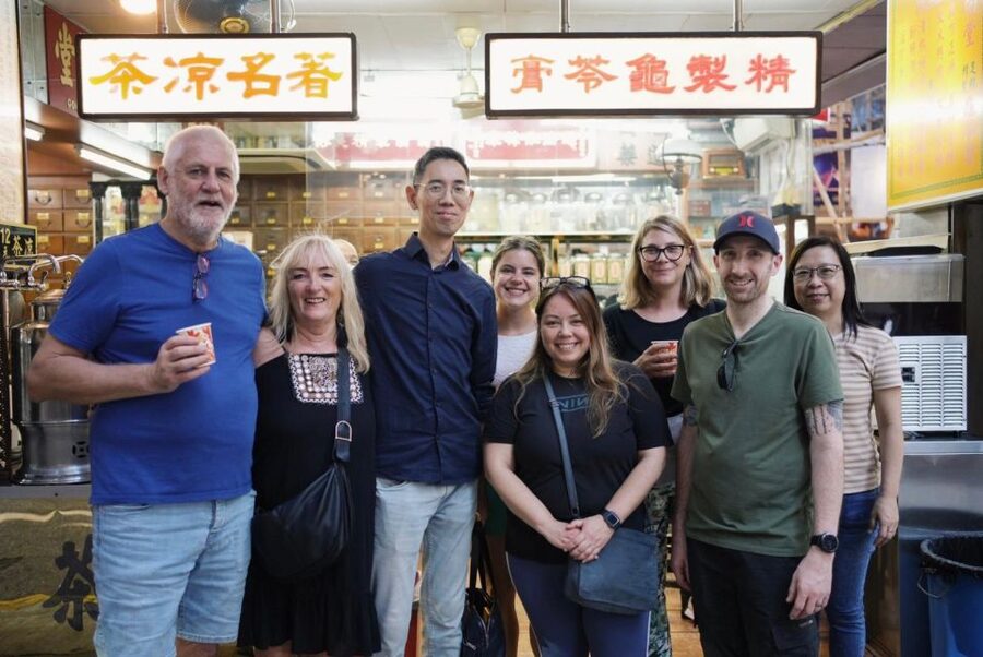 Hong Kong: Street Food Tasting Tour in Old Town Central - Key points at a glance