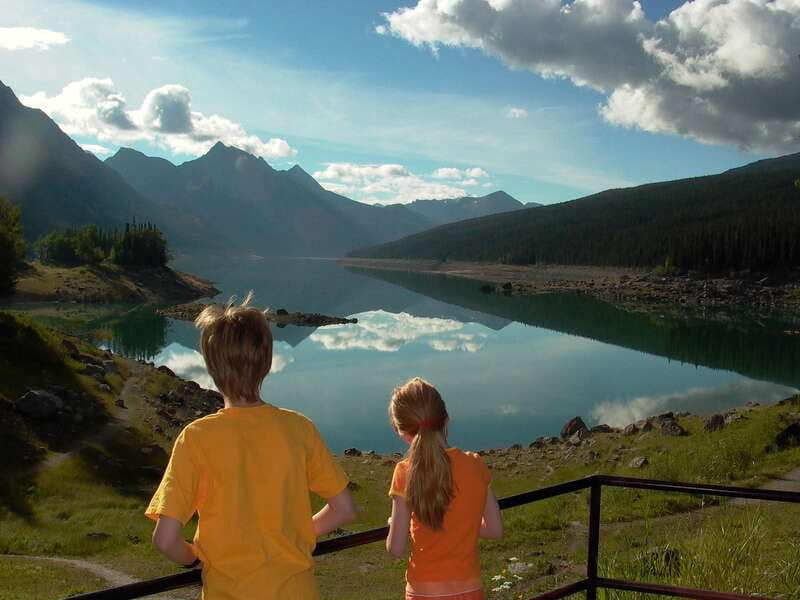 Jasper: Maligne Valley Wildlife & Spirit Island Cruise - Should you book the Maligne Valley tour?