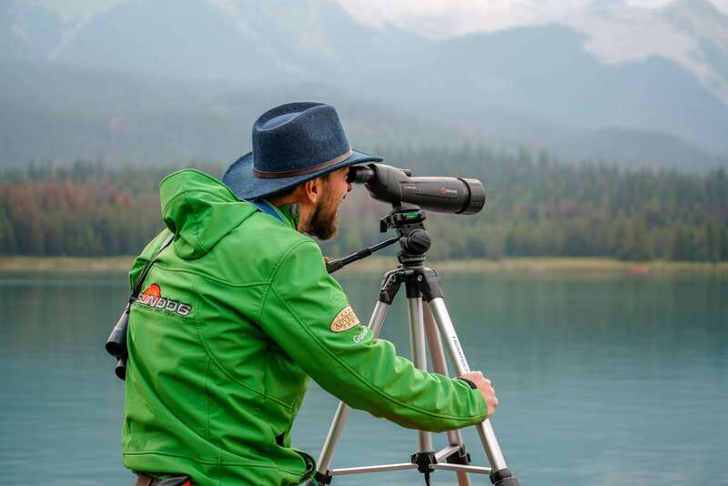 Jasper: Maligne Valley Wildlife & Spirit Island Cruise - Maligne Lake and the cruise to Spirit Island