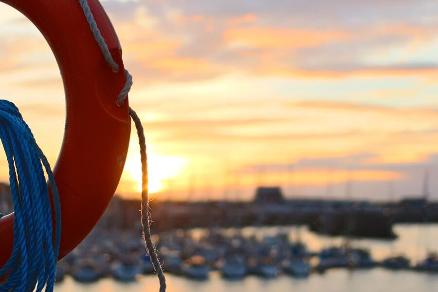 Jávea: 90-Minute Sunset Cruise with Glass of Cava - Who will enjoy this Jávea cruise?