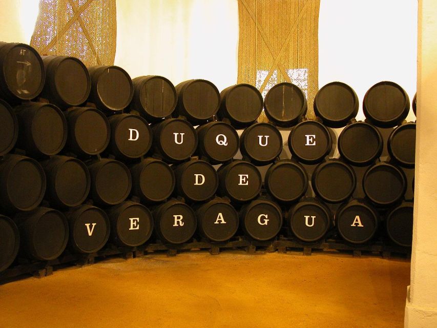 Jerez: Bodegas Álvaro Domecq Guided Tour with Wine Tasting - Finding the meeting point on Calle San Luis