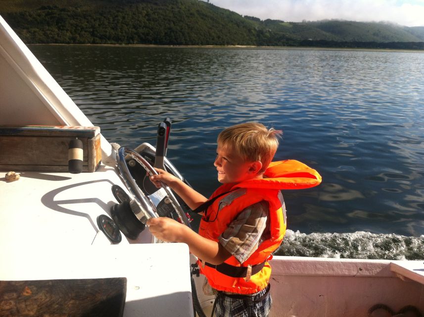 Knysna Lagoon: Boat Cruise with Oyster & White Wine Tasting - Why the 90-minute format works