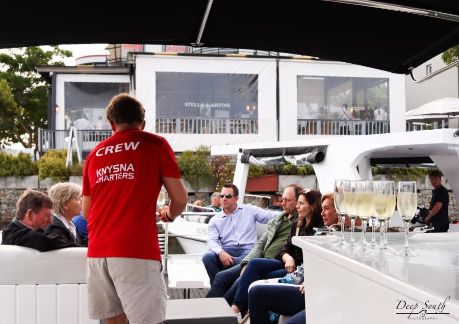 Knysna Lagoon: Boat Cruise with Oyster & White Wine Tasting - Who should book this cruise