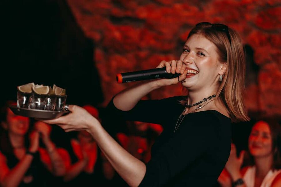 Krakow: 6 pm Tipsy Bar Tour With Karaoke+Twist (Thu-Fri-Sat) - Should you book the 6 pm Tipsy Bar Tour?