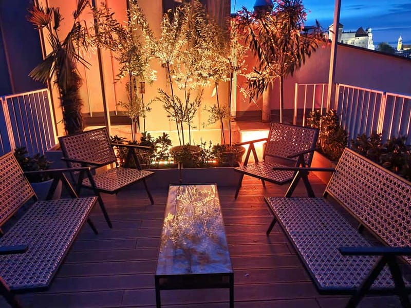 Krakow: Hidden Rooftop Bar Reservation with 1 Cocktail - Should you book SIX?