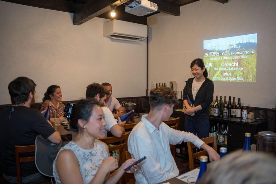 Kyoto: Insider Sake Experience with 7 Tastings and Snacks - Seeing what otsumami does to each pour