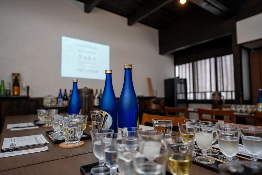 Kyoto: Insider Sake Experience with 7 Tastings and Snacks - Price, time, and practical value