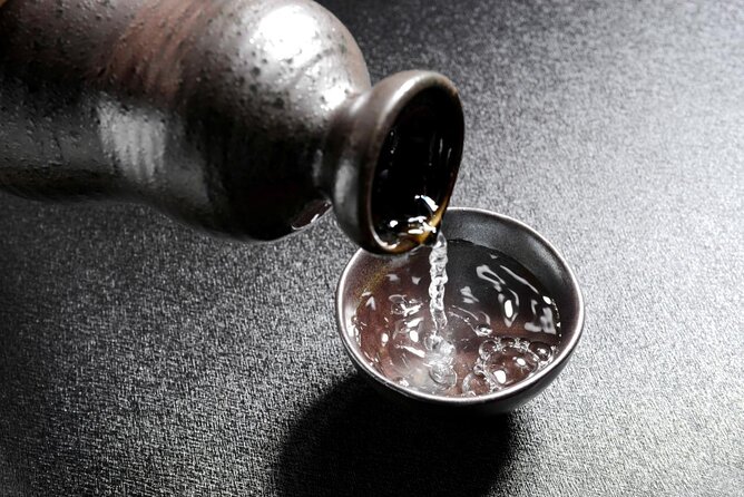 Kyoto Sake Brewery & Tasting Walking Tour - Starting among Fushimi’s sake warehouses