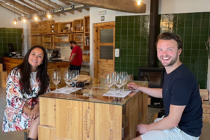 La Rioja Boutique Wine Tour & Charming Lunch (From Bilbao) - The guides are part of the value