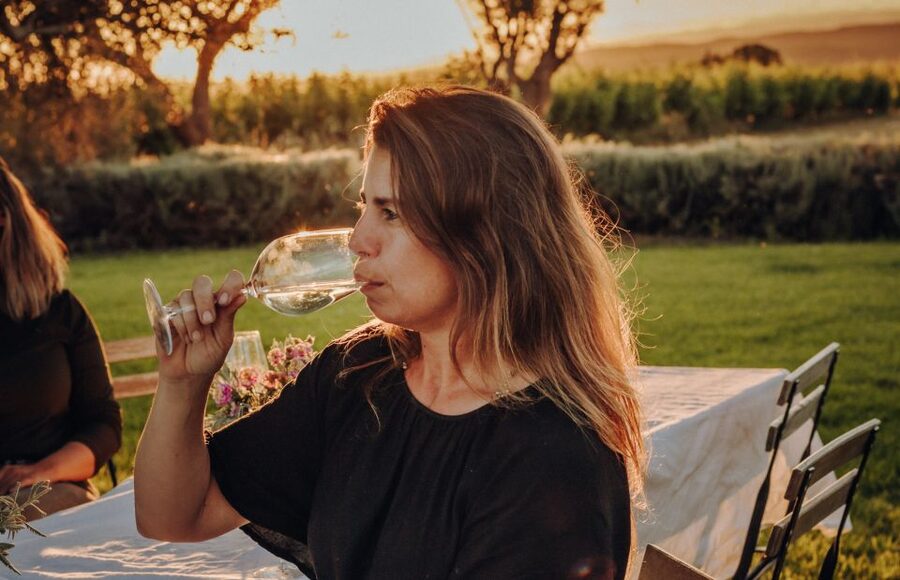 Lagoa: 2.5-Hour Vineyard Dinner with Winetasting - Sunset, seasons, and the best time to go