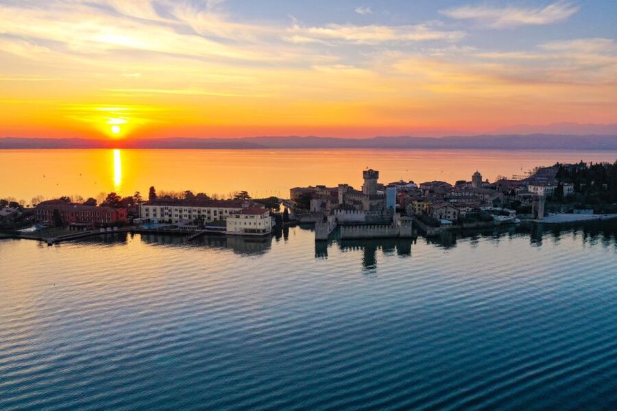 Lake Garda: Historic Castle Cruise with Wine Tasting - Key points to know