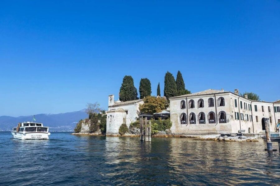 Lake Garda: Historic Castle Cruise with Wine Tasting - The swim stop near Villa Canossa