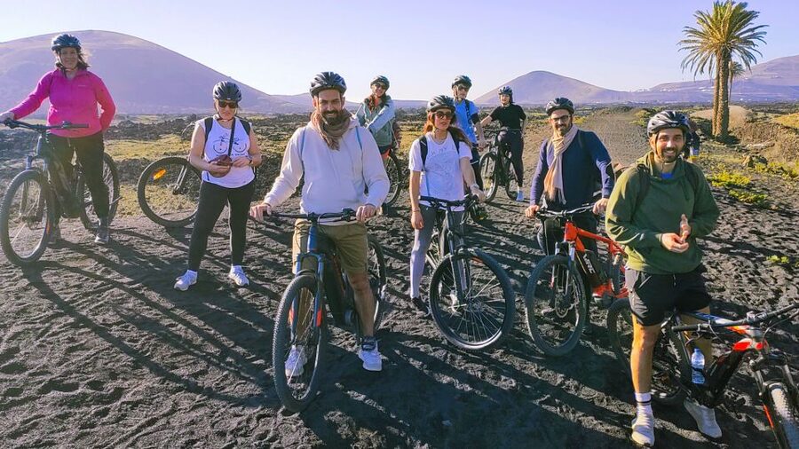 Lanzarote E-Bike Tour: Volcano Craters & Scenic Vineyards - Black craters, lava seas, and a bike instead of a bus
