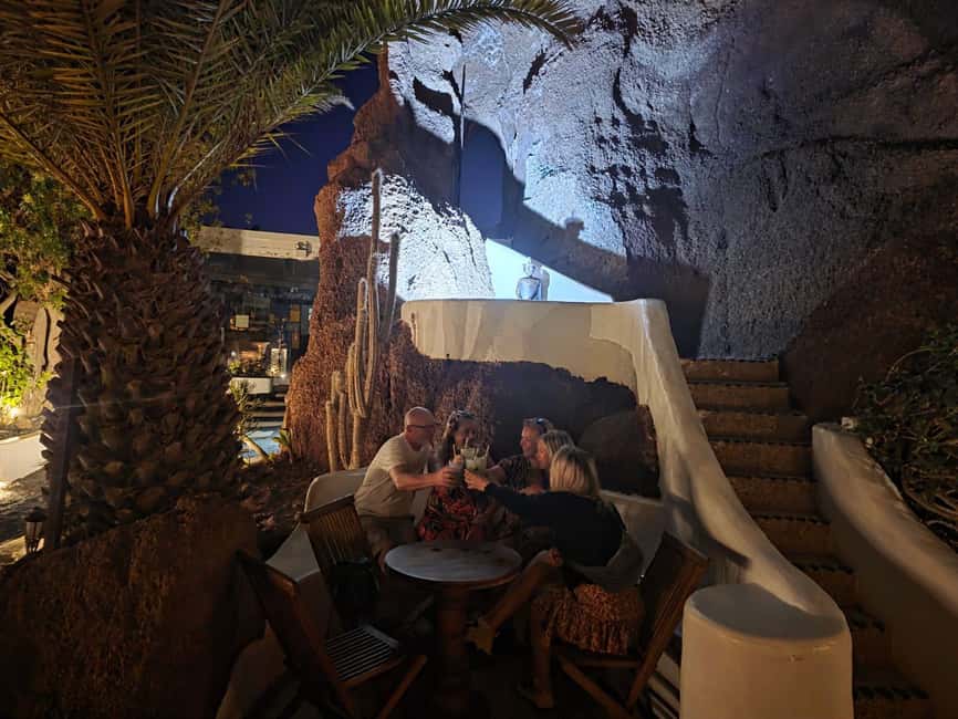 Lanzarote: Evening Tapas, Winery & Lagomar Experience - Pickup from five Lanzarote bases