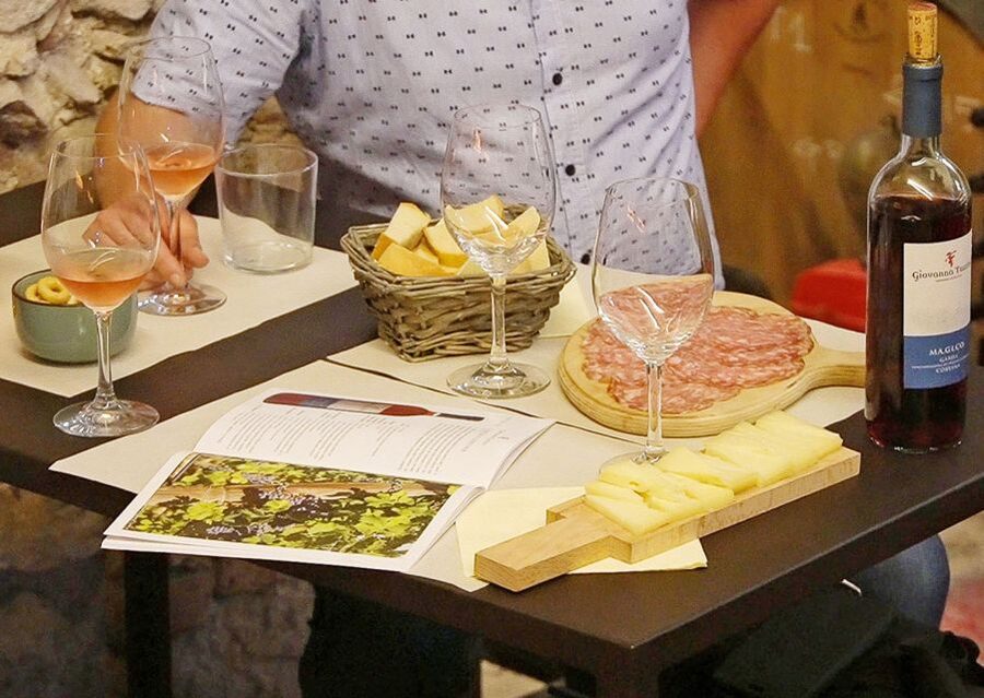 Lazise: Historical Center Wine Tasting Tour - Practical tips before you book