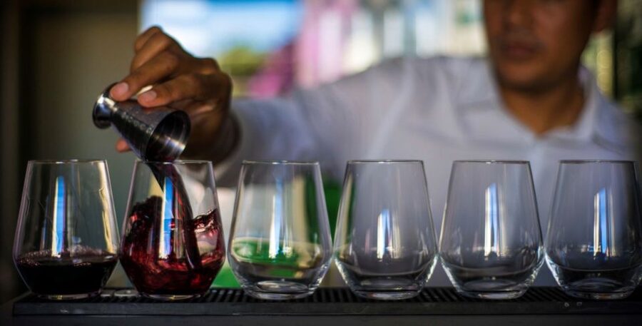 Lisbon: 1-Hour Portuguese Wine Tasting Session - White, Rosé, Red, and Port