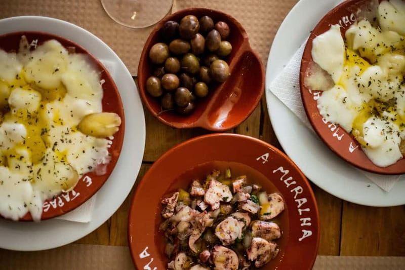 Lisbon: Food Tasting Tour by Tuk Tuk with 2 Stops - Starting in Baixa with a quick city orientation