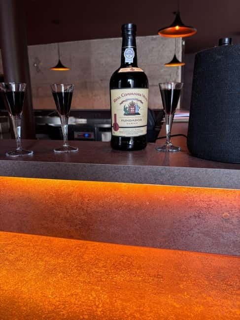 Lisbon: Live Fado Show in Historic Alfama with Port Wine - Who will enjoy it most