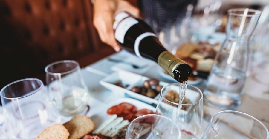 Lisbon: Portuguese Wine and Cheese Tasting with Lunch - The food pairing is part of the lesson