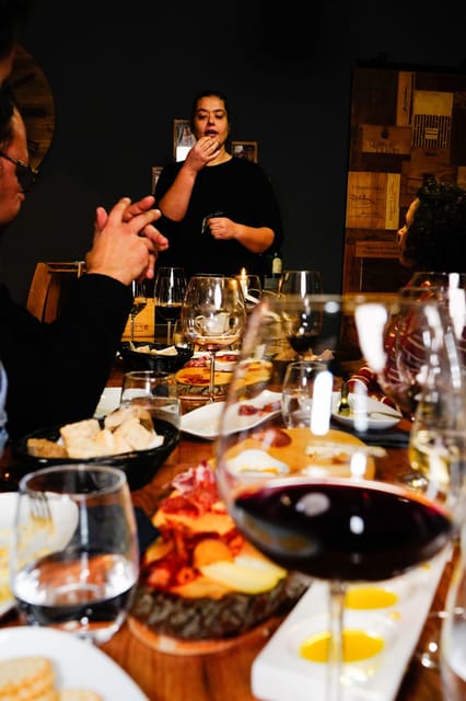 Lisbon: Premium Wine and Tapas Tasting Session - Five Portuguese regions in one seated tasting