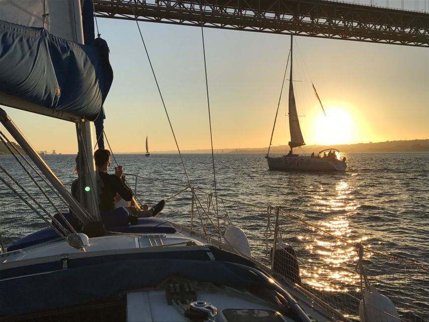 Lisbon: Private Sunset Sailing Tour with Champagne - Crossing toward the south bank