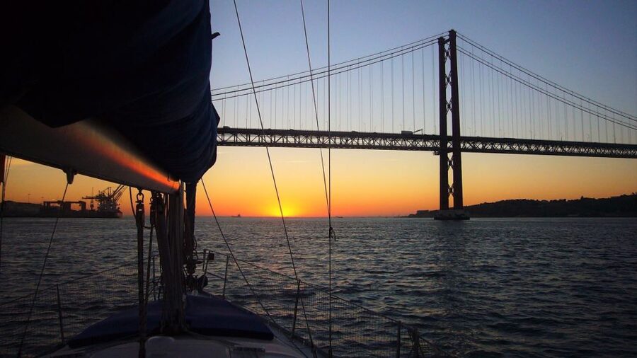 Lisbon: Private Sunset Sailing Tour with Champagne - Is $441 a fair price for two?