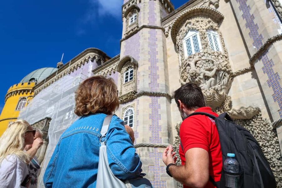 Lisbon: Sintra, Pena Palace & Wine Tasting Small-Group Tour - Sintra village and the practical lunch break