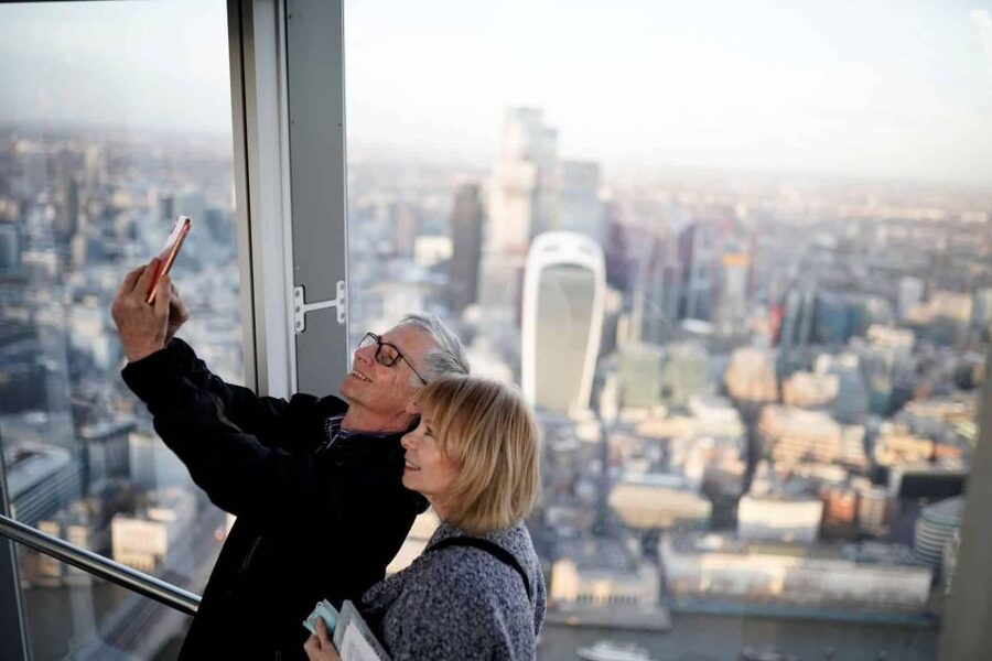 London: The Shard Entry Ticket with Champagne - Riding up to 72 floors above London