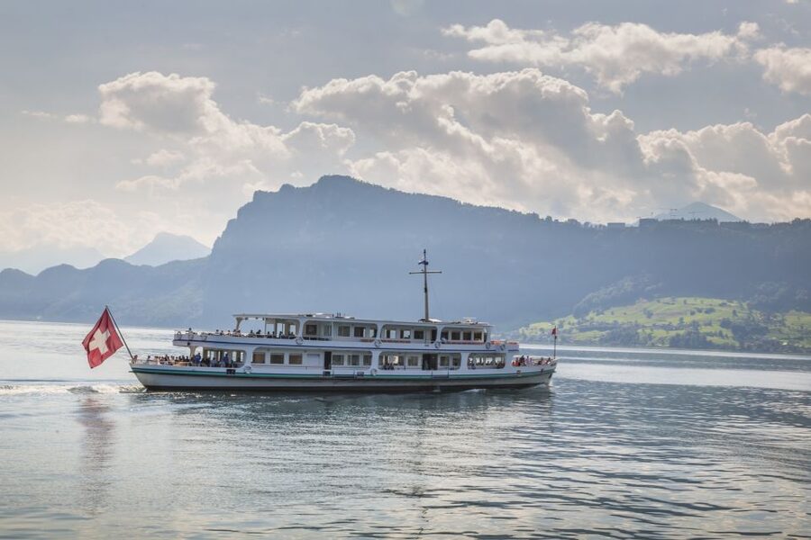 Lucerne: Walking and Boat Tour with Cheese & Wine Tasting - Who should book this small-group experience?