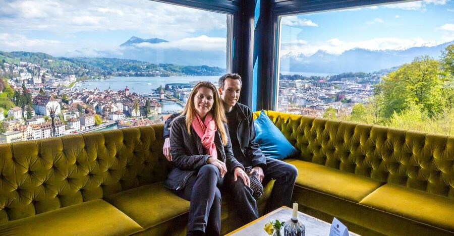 Lucerne: Walking and Boat Tour with Cheese & Wine Tasting - The Lion Monument and what to confirm