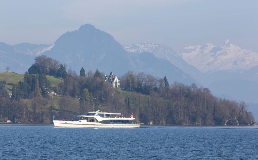 Lucerne: Walking and Boat Tour with Cheese & Wine Tasting - Adding the one-hour Lake Lucerne boat cruise