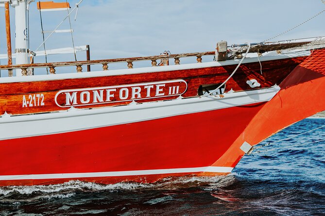 Luxury Lagoon Cruise with Onboard Chef and Signature Cocktails - Why the $149 price may be fair