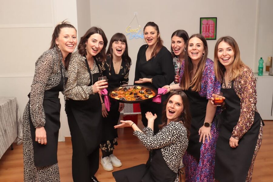 Madrid: Paella and Sangria Workshop in the City Center - First pour: building a balanced sangria