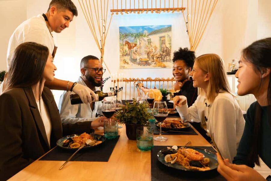 Madrid: Paella & Sangria Classes – Seafood, Chicken or Vegan - The strongest parts of the experience
