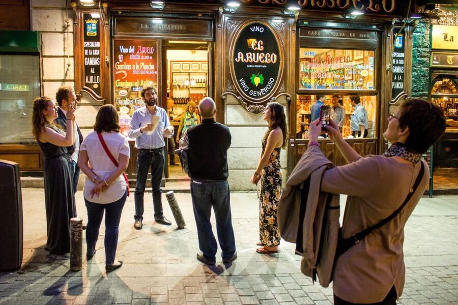 Madrid: Tapas & Wine Tasting Tour with Local Guide - The value of $91