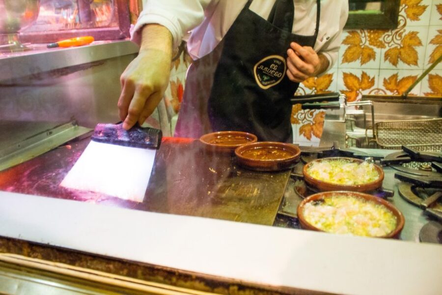 Madrid: Tapas & Wine Tasting Tour with Local Guide - Group size, pace, and comfort