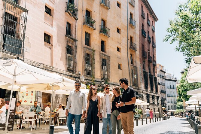 Madrid Tapas & Wine Tour with Rooftop Views and Local Guide - Why this tour works as a first evening in Madrid