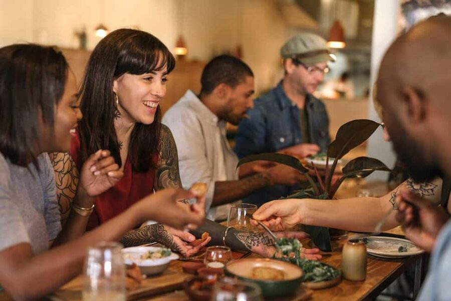 Madrid: Tapas & Wine Tour with Visit to a Rooftop - La Latina and the charm of old taverns