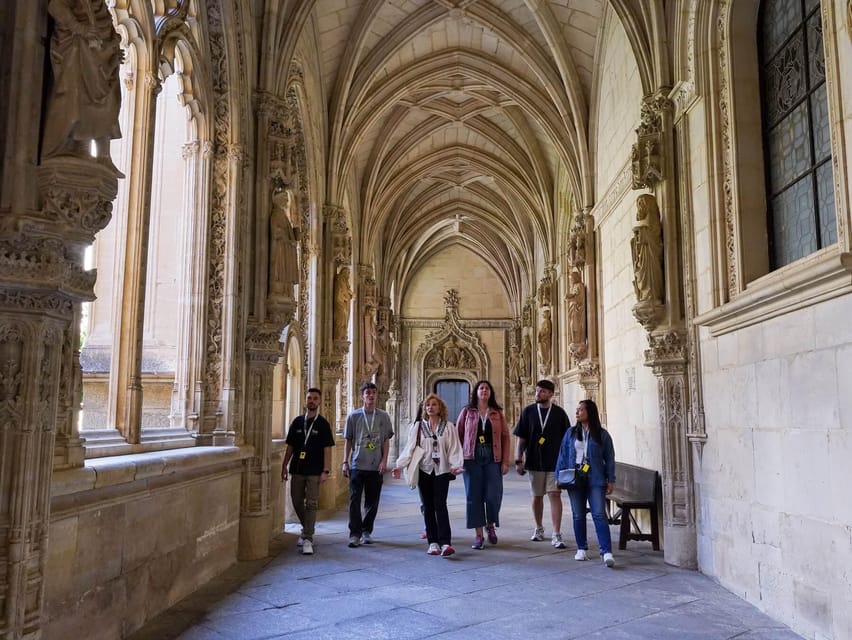 Madrid: Toledo Day Trip with Winery Visit and Wine Tasting - Plaza de Zocodover ends the city walk