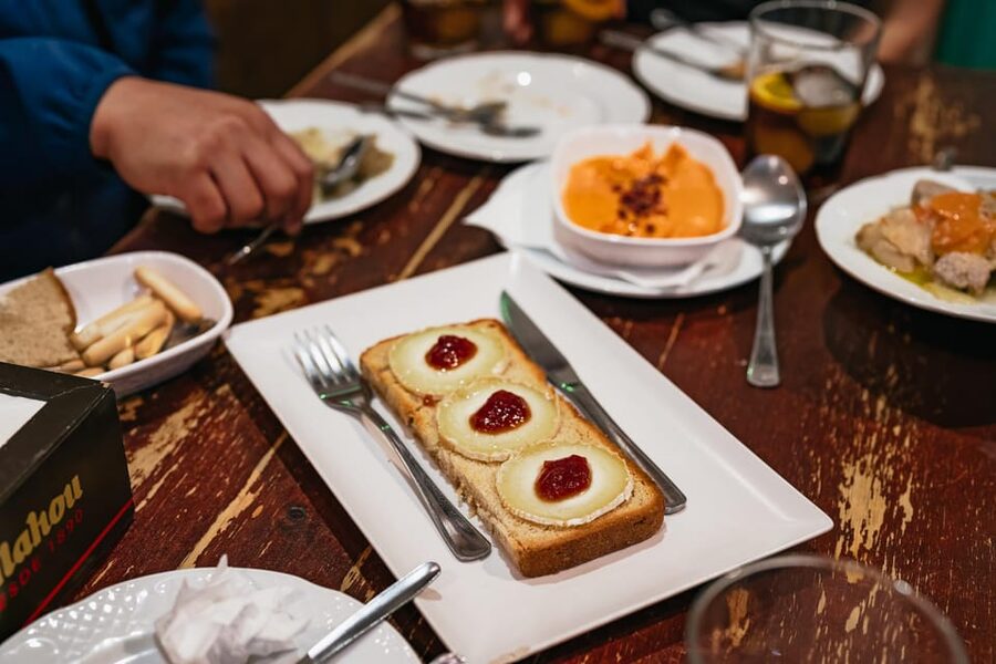 Málaga: Traditional Andalusian Tapas and Wine Tour - Starting at Antigua Casa de Guardia