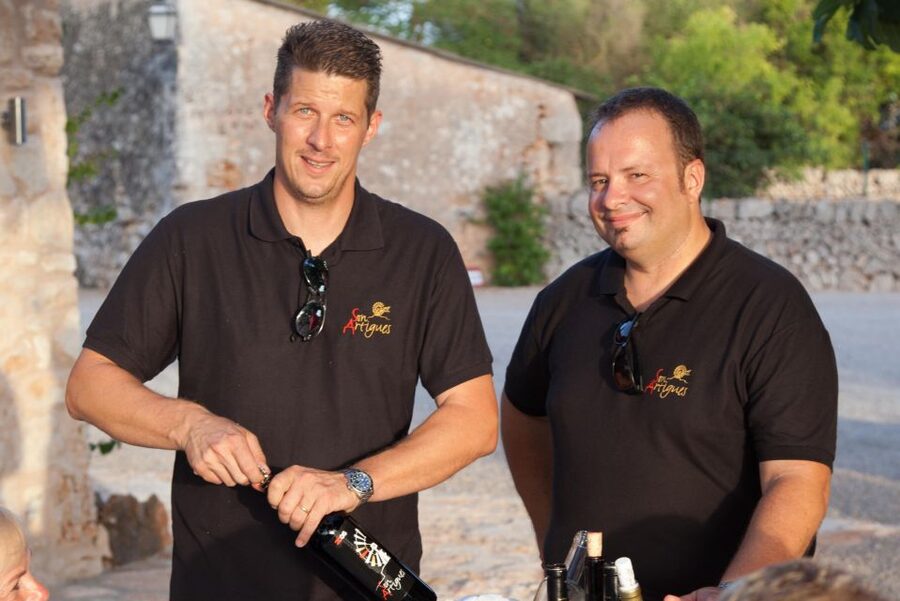 Mallorca: Private Wine Tour with Tasting and Picnic - Inside the winery with the winemaker