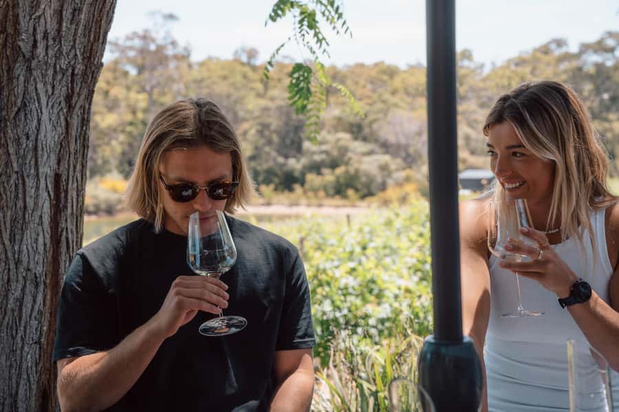 Margaret River: Boutique Wine Tour w. Blind Tasting + Lunch - What the $127 price really covers