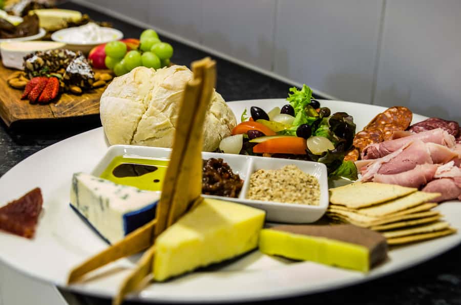 McLaren Vale: Small Group Wine Tour (Includes Lunch) - Four or five cellar doors, chosen around you
