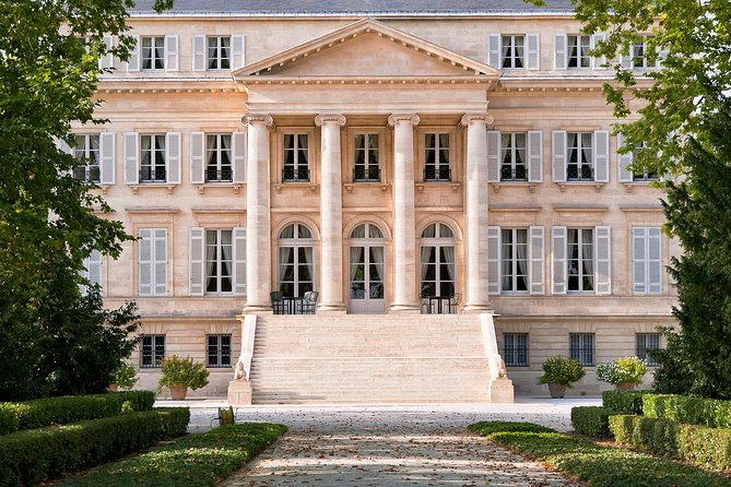 Médoc Region Half-Day Wine Tour with Winery Visit & Tastings from Bordeaux - Meeting in central Bordeaux and riding north