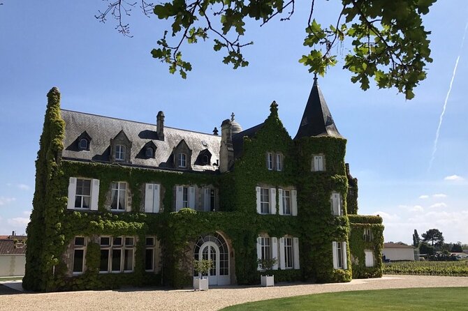 Medoc Region Wine Day Trip with Vineyard Visits & Tastings from Bordeaux - First tasting in a classified growth château
