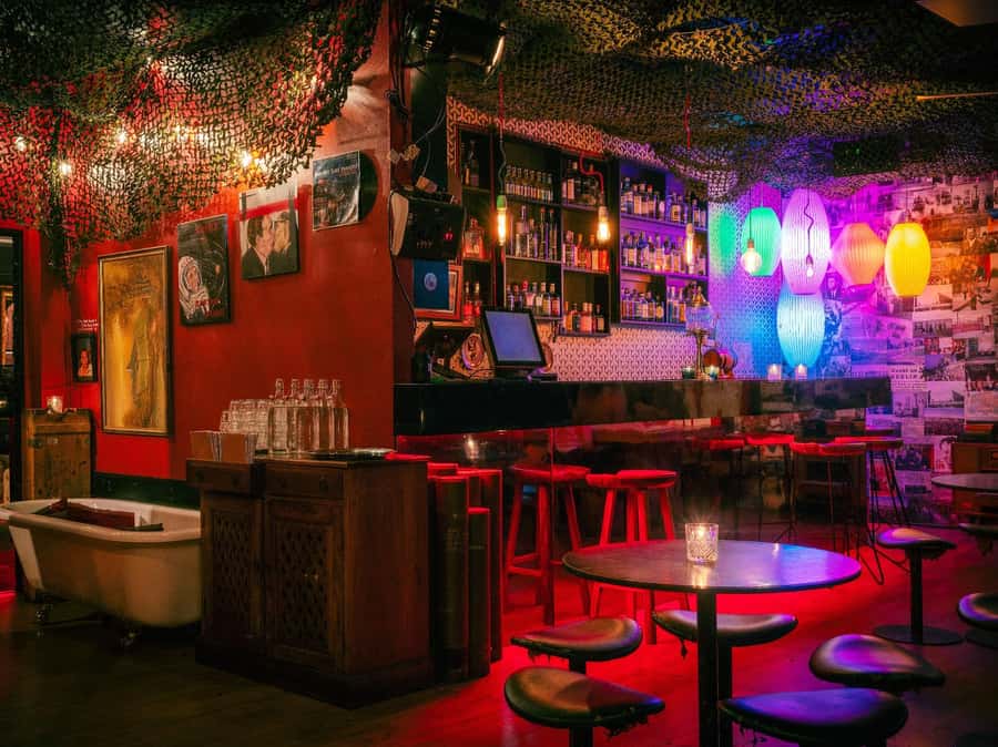Melbourne: Hidden Bar and Cocktail Tour - Three bars, three different moods