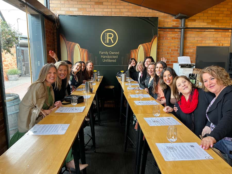 Melbourne: Yarra Valley Food, Wine, Chocolate & Gin Tour - Why this day works for food and wine lovers