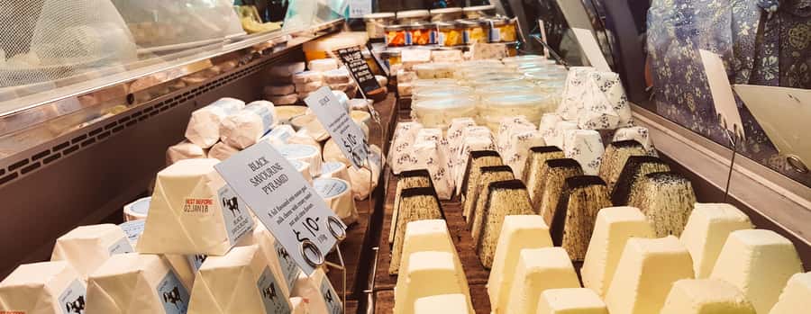 Melbourne: Yarra Valley Wine, Choc, Farm Fresh, Gin Tour - Choosing Between Stag Lane and Four Pillars Gin