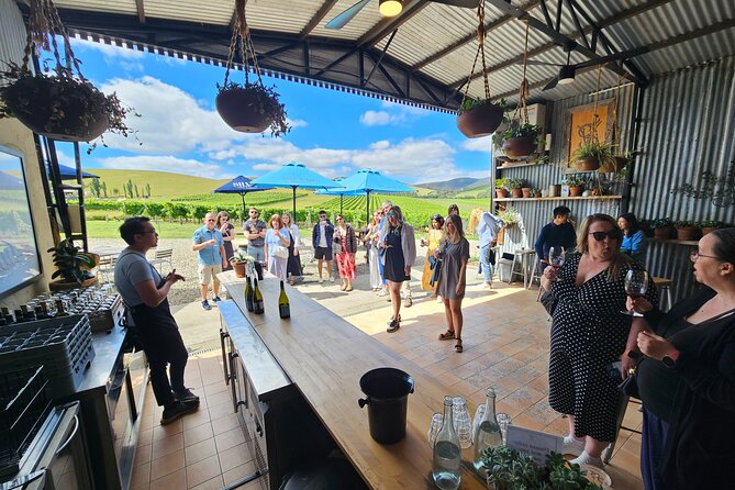 Melbourne: Yarra Valley Wine, Gin, Whisky and Chocolate Tour - Meeting the bus on Flinders Street