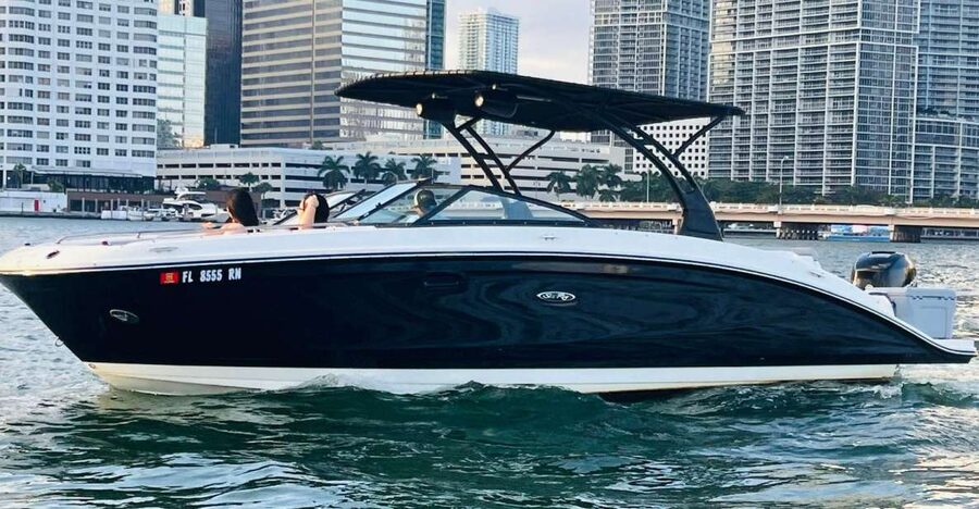 Miami: Guided Boat Tour with Champagne - A private boat is the real attraction